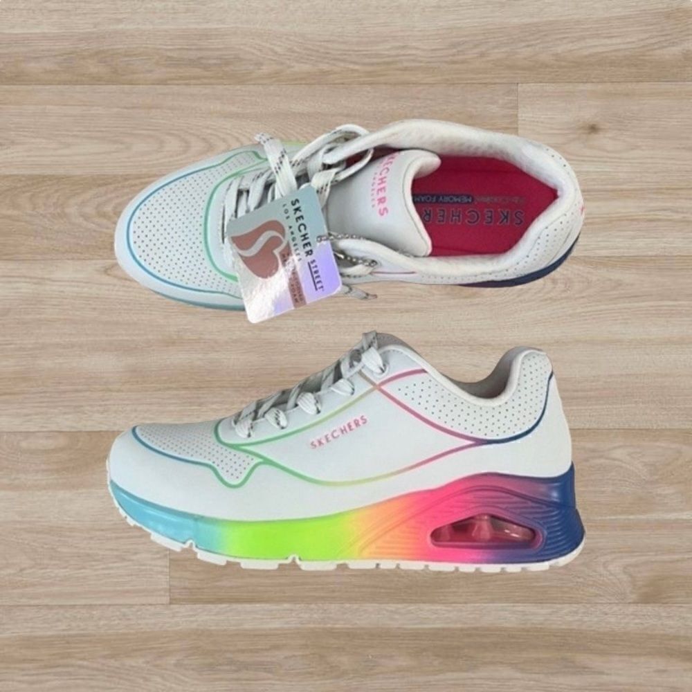 NWOT Uno Pop of Sunshine‎ Women's Skecher's Sneakers Size 7